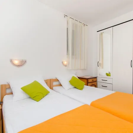 Mira Apartment